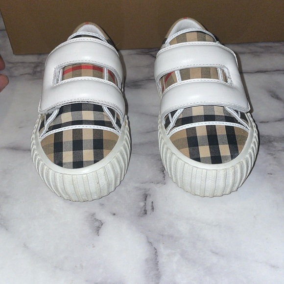 Burberry toddler trainers